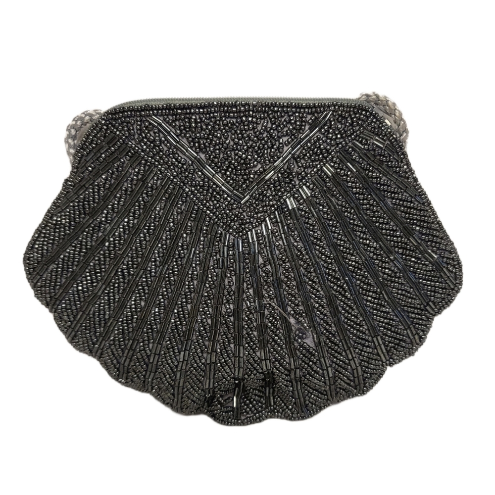 Beaded formal clutch